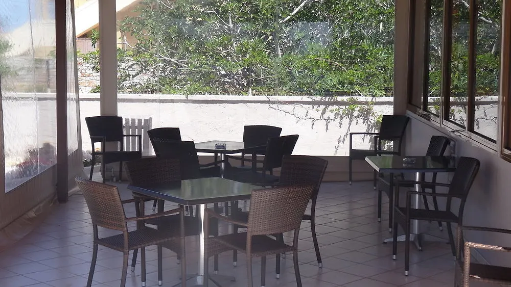 Cathrin Suites Sztavrósz Apartman